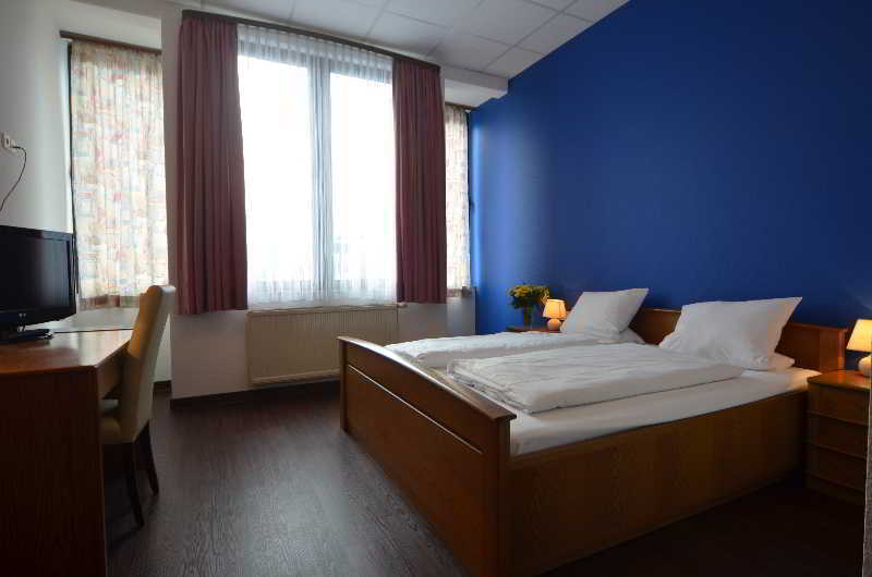 Pallas Hotel Darmstadt Esterno foto