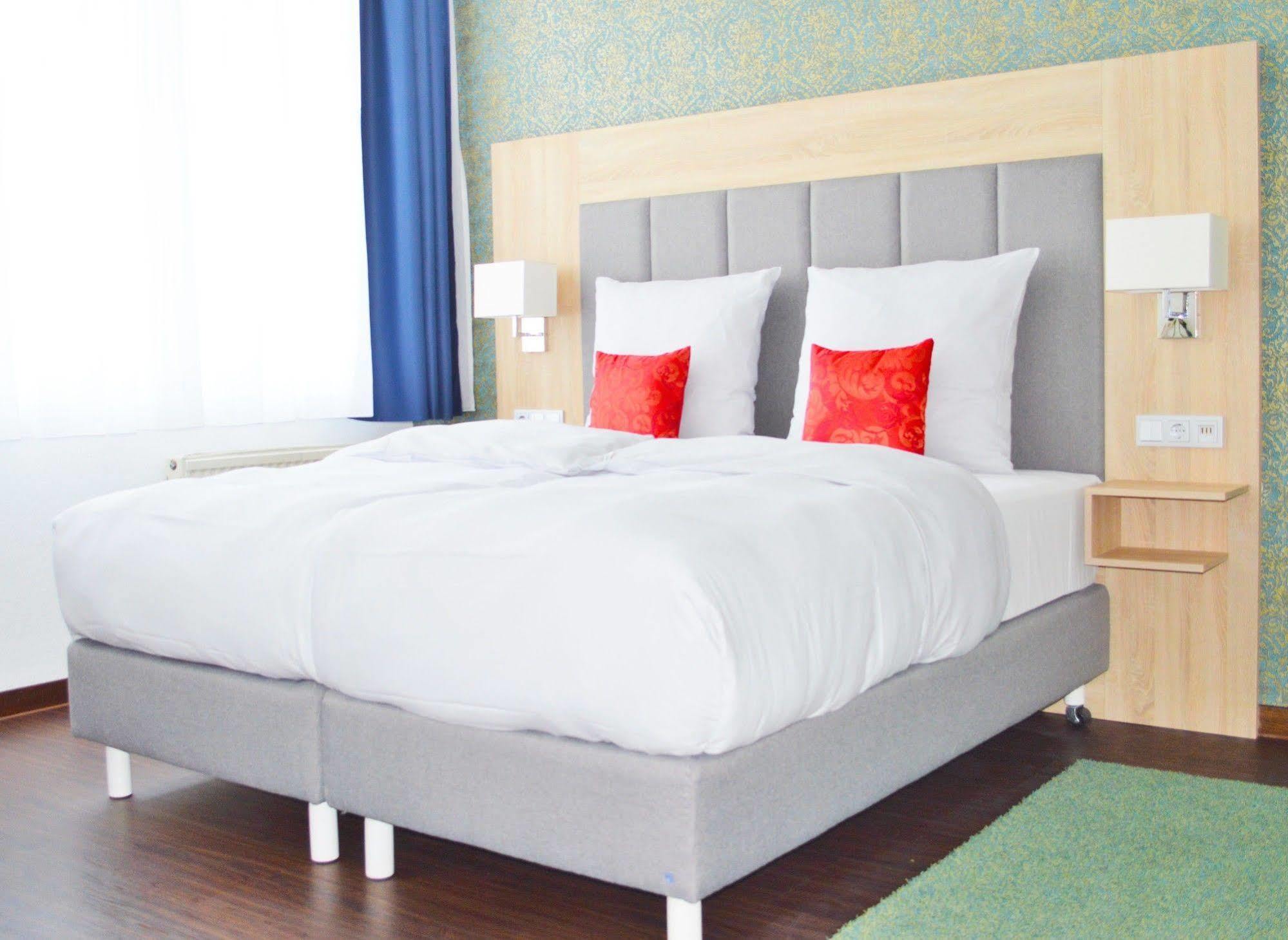 Pallas Hotel Darmstadt Esterno foto